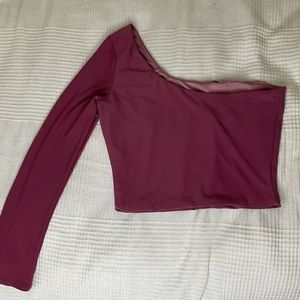 One sleeve crop top